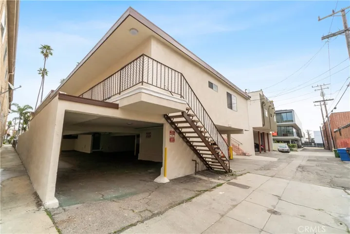 1534 Euclid Street, Santa Monica, California 90404