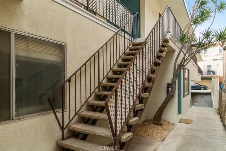 1534 Euclid Street, Santa Monica, California 90404