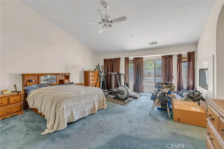 Large Master Suite!