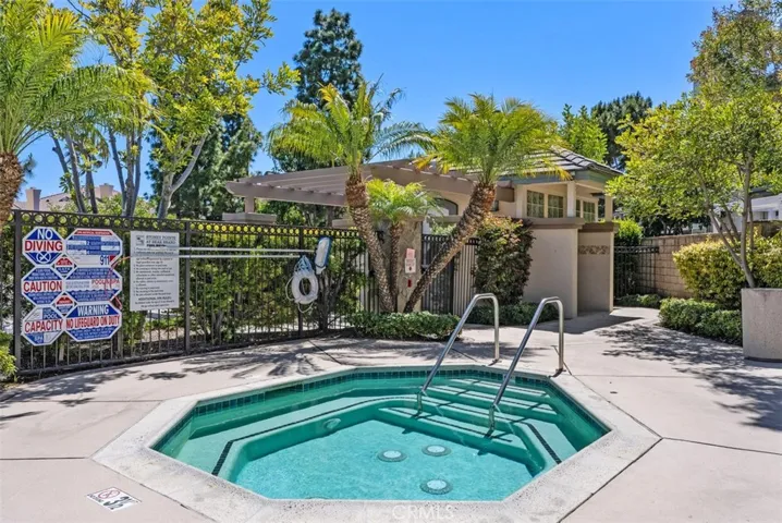 14 Stoney Pointe, Laguna Niguel, California 92677