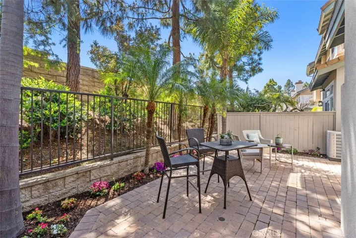 14 Stoney Pointe, Laguna Niguel, California 92677