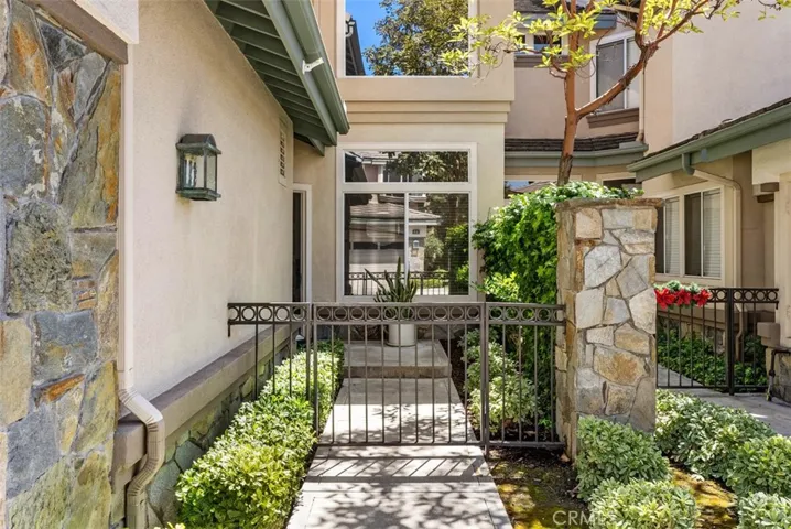 14 Stoney Pointe, Laguna Niguel, California 92677