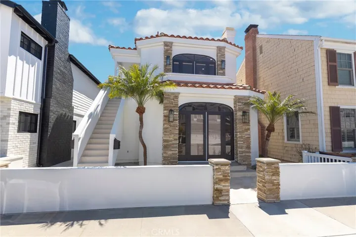 1321 W Bay Avenue, Newport Beach, California 92661