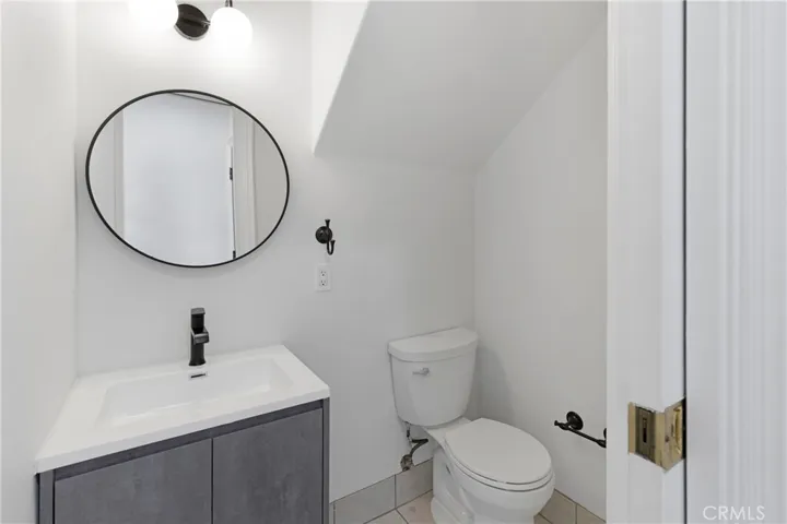 1321 W Bay Avenue, Newport Beach, California 92661