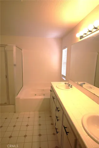 28252 Cedar Lane, Saugus, California 91350