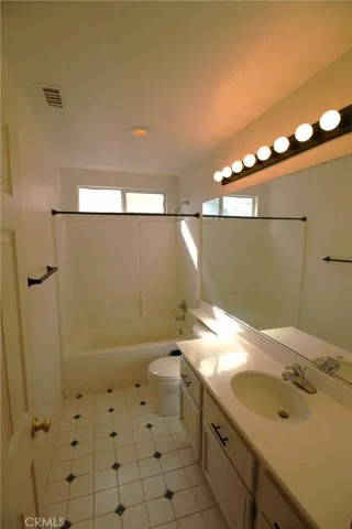 28252 Cedar Lane, Saugus, California 91350