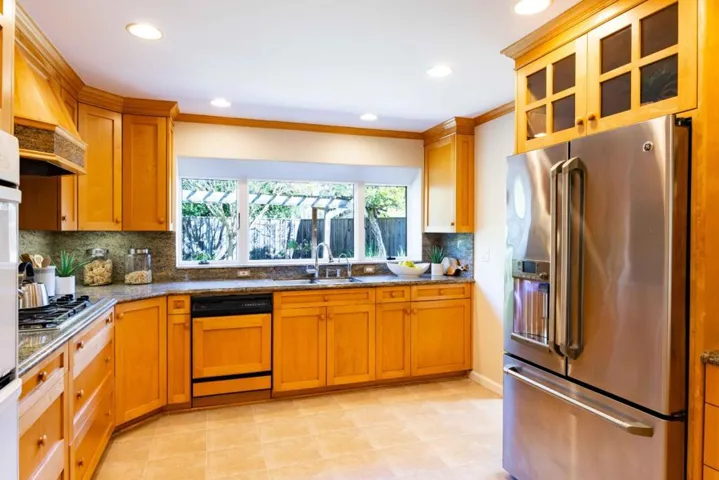 3241 Greer Road, Palo Alto, California 94303