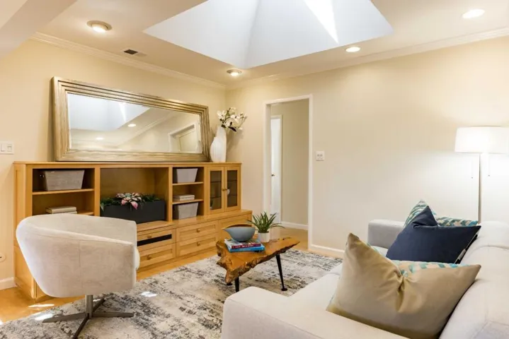 3241 Greer Road, Palo Alto, California 94303