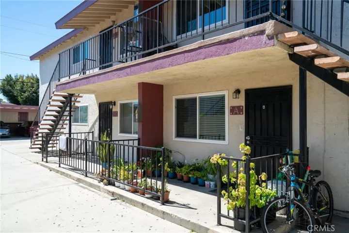 1526 W 20th Street, Long Beach, California 90810