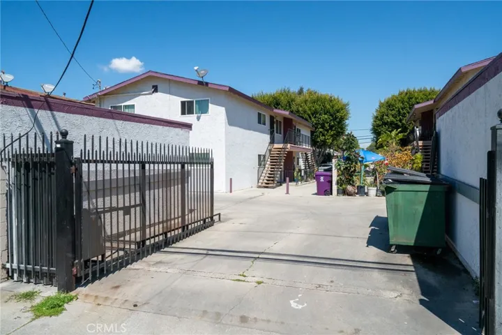 1526 W 20th Street, Long Beach, California 90810
