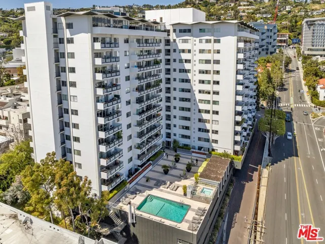 1155 N La Cienega Boulevard 411, West Hollywood, California 90069