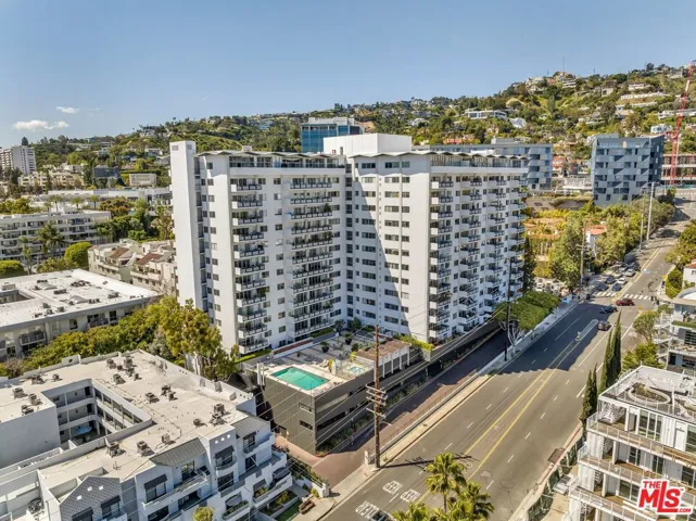 1155 N La Cienega Boulevard 411, West Hollywood, California 90069