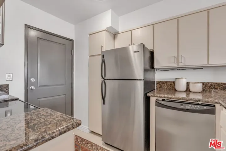 Cooking Zone with private entrance
