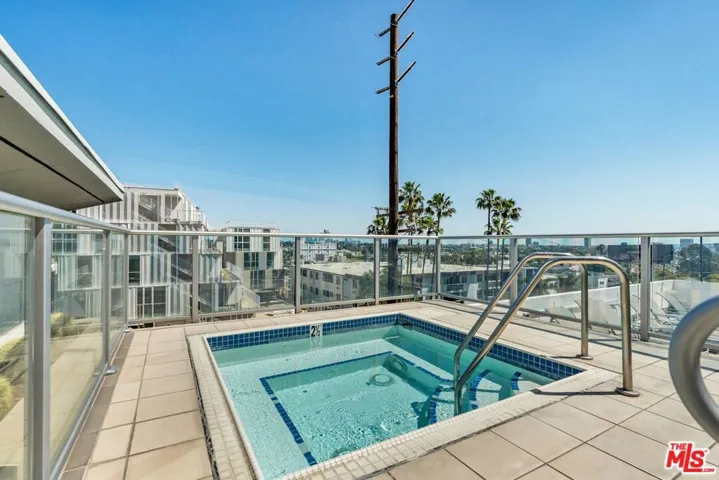1155 N La Cienega Boulevard 411, West Hollywood, California 90069