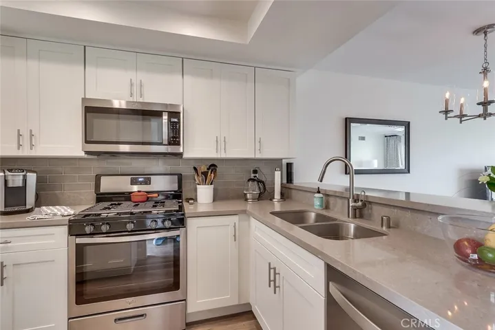 624 Hilvanar, Newport Beach, California 92660
