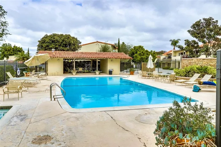 624 Hilvanar, Newport Beach, California 92660