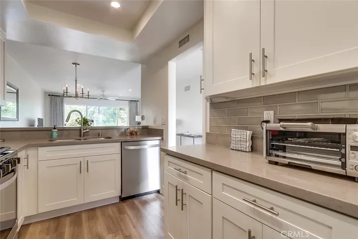 624 Hilvanar, Newport Beach, California 92660
