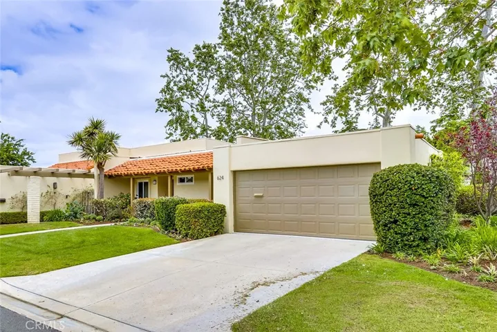 624 Hilvanar, Newport Beach, California 92660