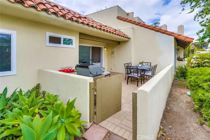 624 Hilvanar, Newport Beach, California 92660