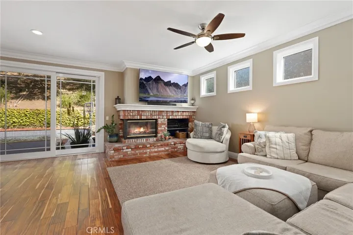 976 S Creekview Lane, Anaheim Hills, California 92808