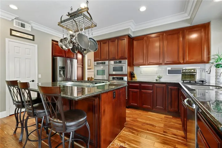 976 S Creekview Lane, Anaheim Hills, California 92808