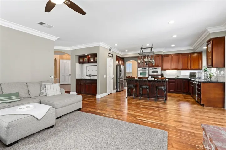 976 S Creekview Lane, Anaheim Hills, California 92808
