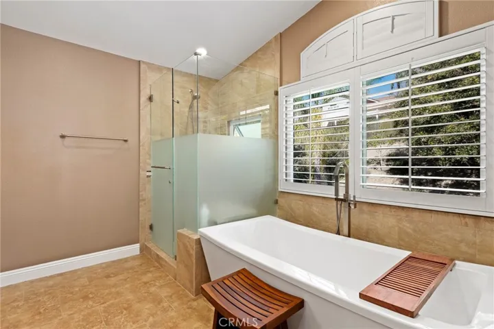976 S Creekview Lane, Anaheim Hills, California 92808