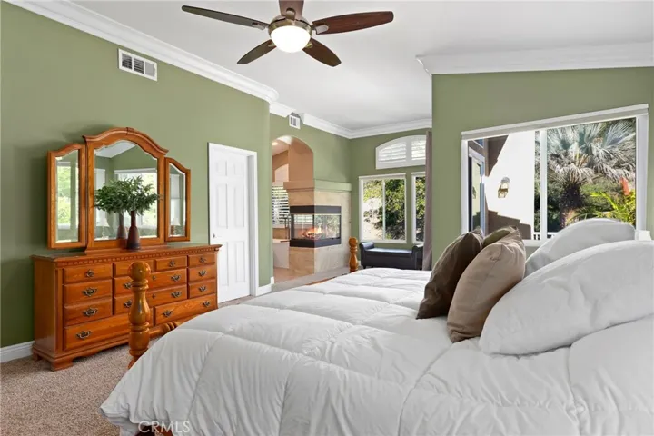 976 S Creekview Lane, Anaheim Hills, California 92808