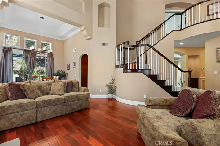 976 S Creekview Lane, Anaheim Hills, California 92808