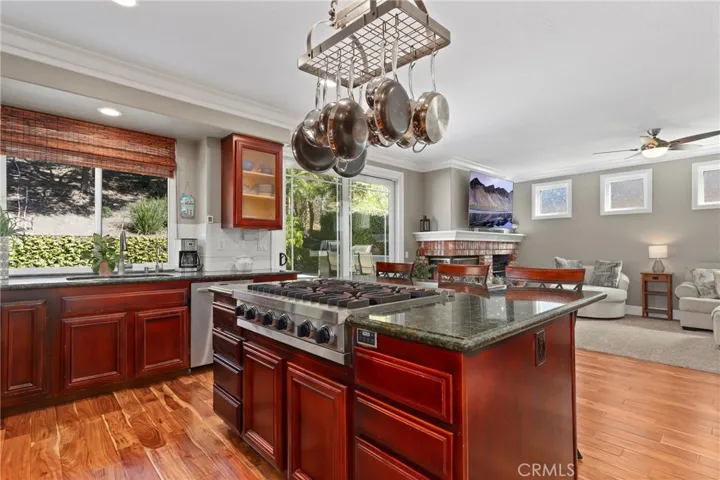 976 S Creekview Lane, Anaheim Hills, California 92808