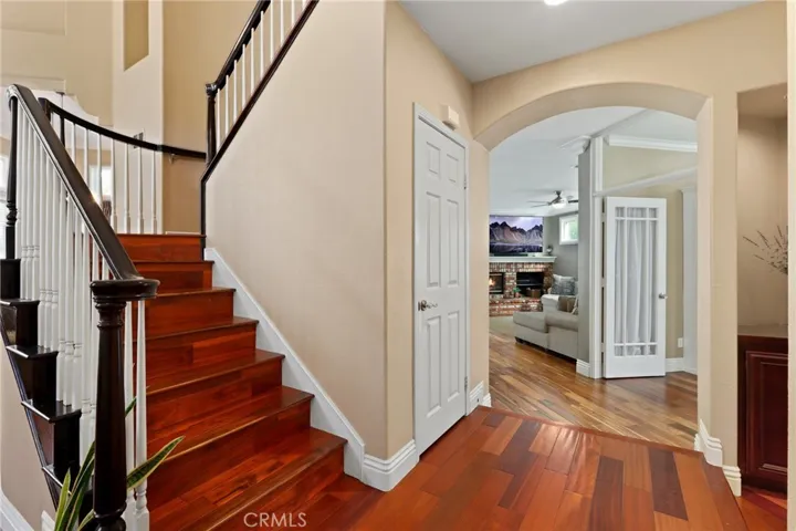 976 S Creekview Lane, Anaheim Hills, California 92808
