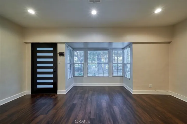 10836 Columbus Avenue, Mission Hills (san Fernando), California 91345