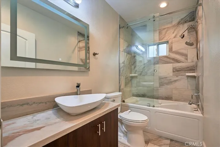 10836 Columbus Avenue, Mission Hills (san Fernando), California 91345