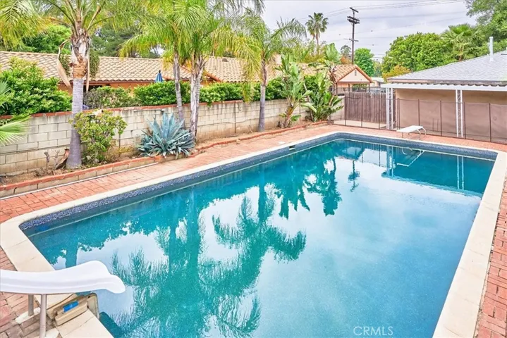 10836 Columbus Avenue, Mission Hills (san Fernando), California 91345
