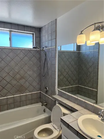 10262 Arroyo Avenue, Hesperia, California 92345