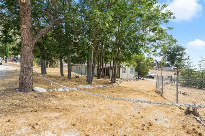 716 Santa Cruz Trl, Frazier Park, California 93225
