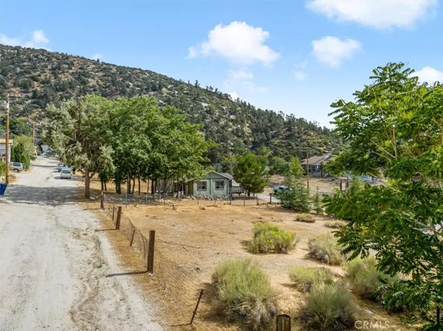 716 Santa Cruz Trl, Frazier Park, California 93225