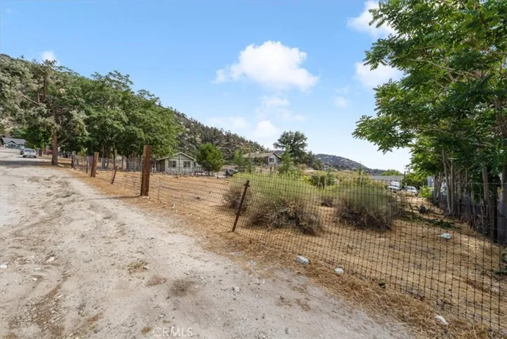 716 Santa Cruz Trl, Frazier Park, California 93225