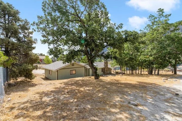 716 Santa Cruz Trl, Frazier Park, California 93225