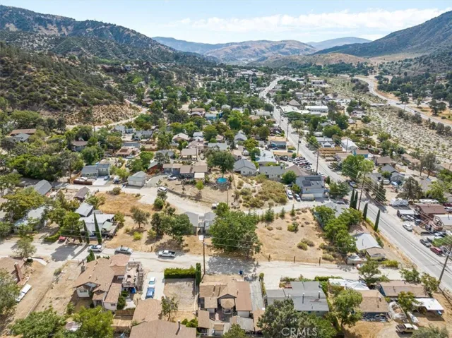 716 Santa Cruz Trl, Frazier Park, California 93225