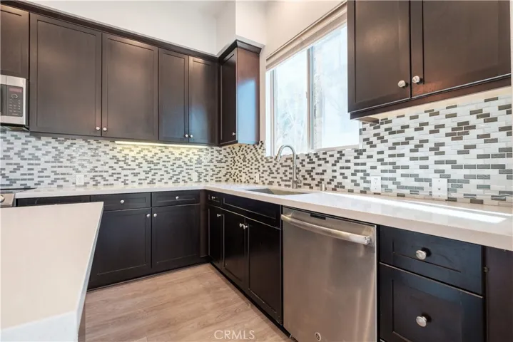 3850 W Kent Avenue 6, Santa Ana, California 92704