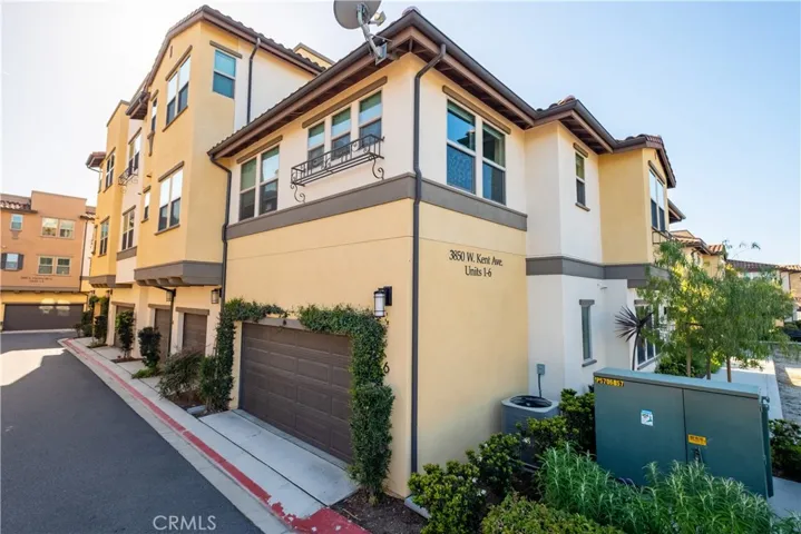 3850 W Kent Avenue 6, Santa Ana, California 92704