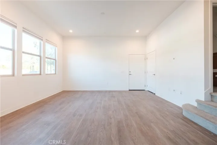 3850 W Kent Avenue 6, Santa Ana, California 92704