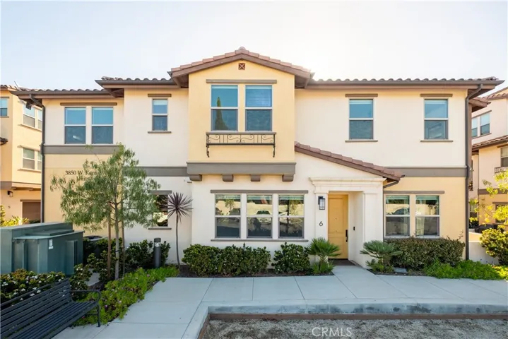 3850 W Kent Avenue 6, Santa Ana, California 92704