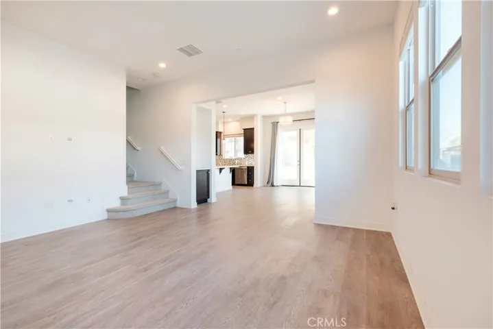 3850 W Kent Avenue 6, Santa Ana, California 92704