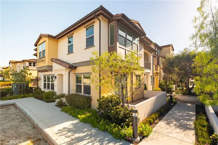 3850 W Kent Avenue 6, Santa Ana, California 92704