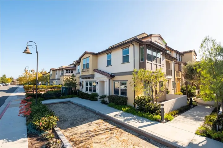 3850 W Kent Avenue 6, Santa Ana, California 92704