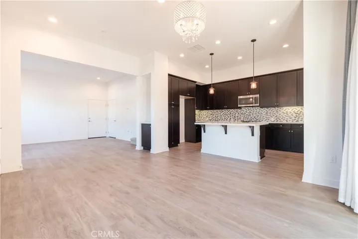 3850 W Kent Avenue 6, Santa Ana, California 92704