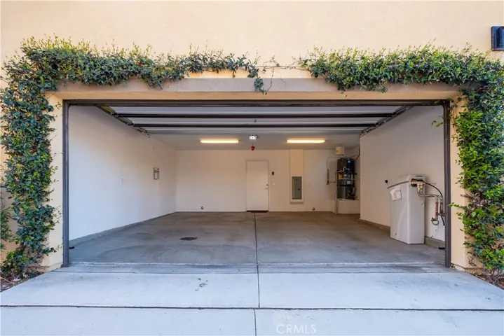 3850 W Kent Avenue 6, Santa Ana, California 92704