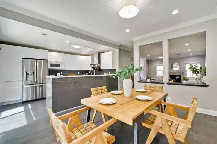 943 La Mesa Terrace B, Sunnyvale, California 94086